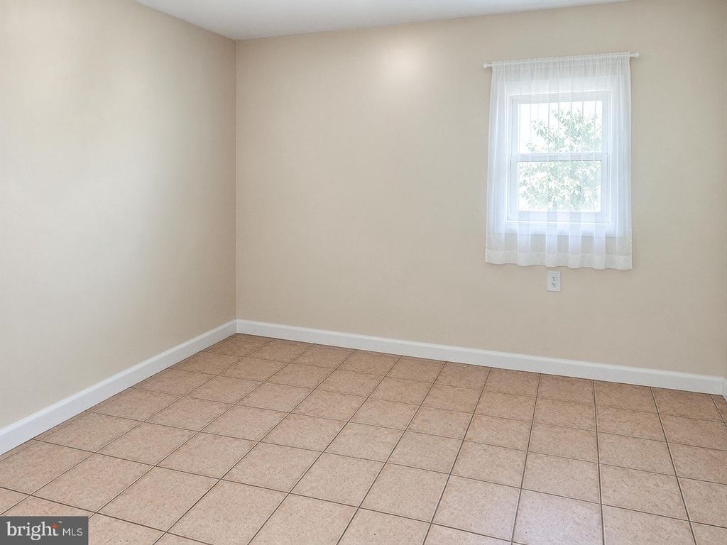 429 W ASHDALE ST, PHILADELPHIA, PA 19120 — photo 5