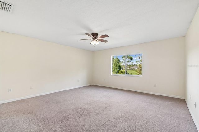 18107 NASSAU POINT DR, Tampa, FL 33647