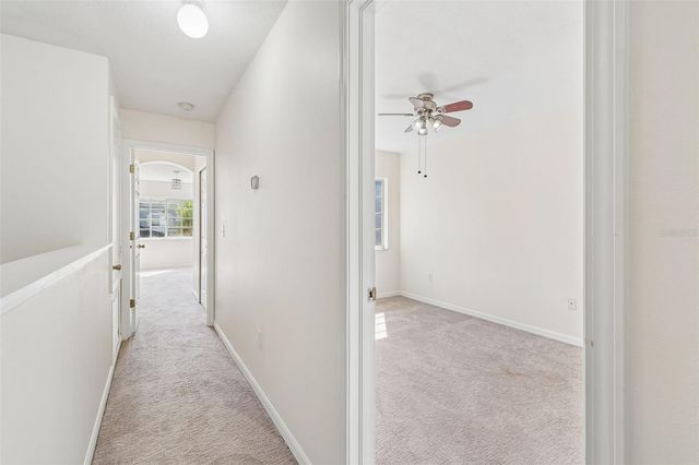 18107 NASSAU POINT DR, Tampa, FL 33647