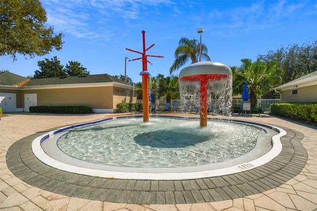 18107 NASSAU POINT DR, Tampa, FL 33647