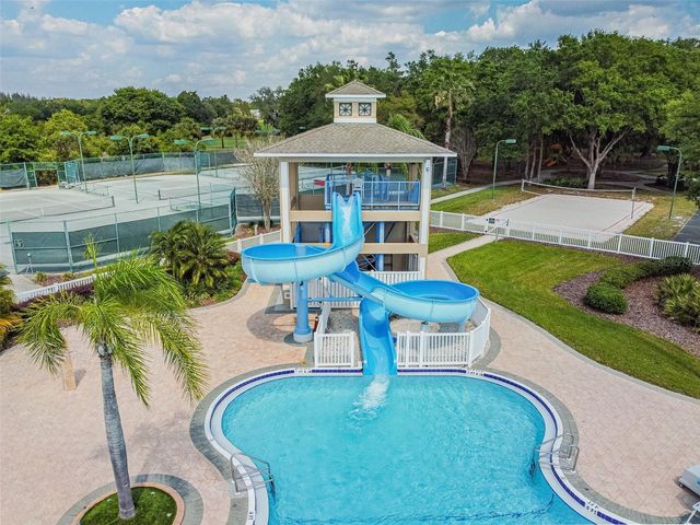 18107 NASSAU POINT DR, Tampa, FL 33647
