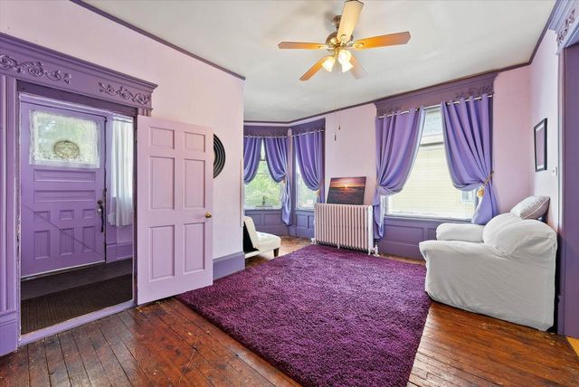 127 E Reservoir AVENUE, Milwaukee, WI 53212