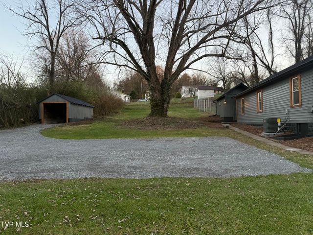 159 King Mill Pike, Bristol, VA 24201