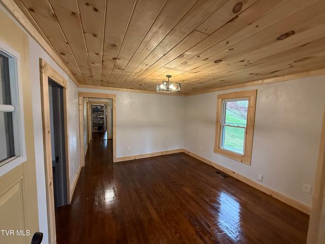 159 King Mill Pike, Bristol, VA 24201