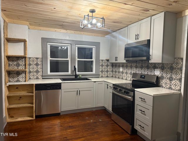 159 King Mill Pike, Bristol, VA 24201