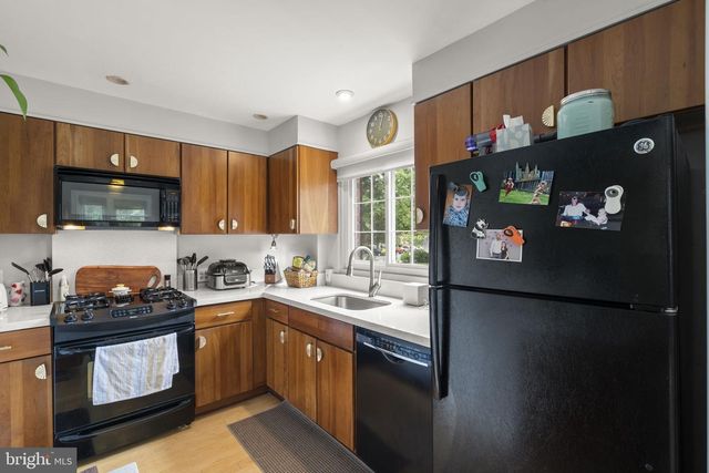 3408 MARTHA CUSTIS DR, Alexandria, VA 22302
