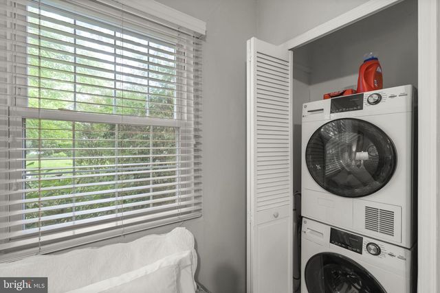3408 MARTHA CUSTIS DR, Alexandria, VA 22302