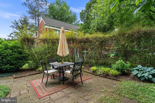 3408 MARTHA CUSTIS DR, Alexandria, VA 22302