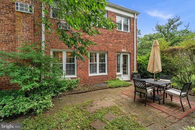 3408 MARTHA CUSTIS DR, Alexandria, VA 22302