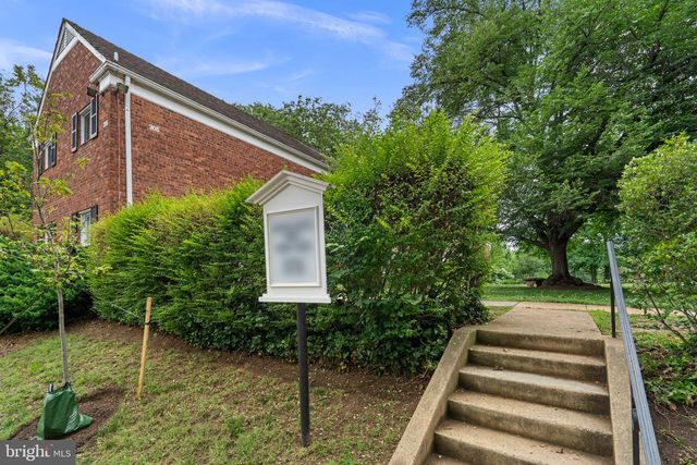 3408 MARTHA CUSTIS DR, Alexandria, VA 22302