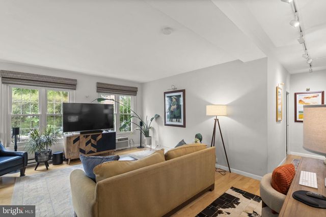 3408 MARTHA CUSTIS DR, Alexandria, VA 22302