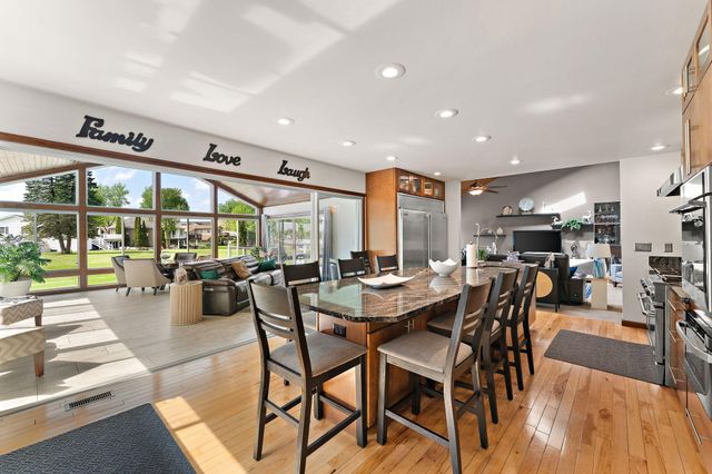 1821 Forest Lane, Crown Point, IN 46307