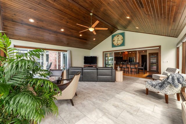1821 Forest Lane, Crown Point, IN 46307