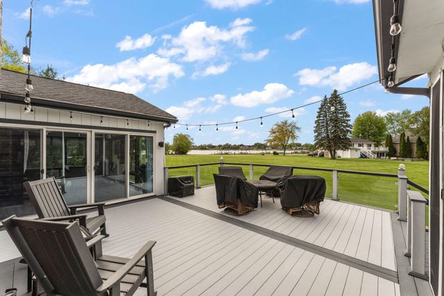 1821 Forest Lane, Crown Point, IN 46307