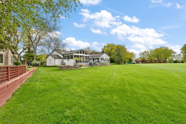 1821 Forest Lane, Crown Point, IN 46307