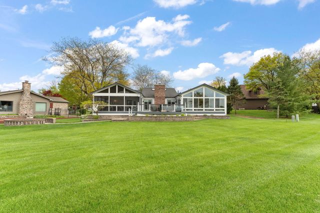 1821 Forest Lane, Crown Point, IN 46307