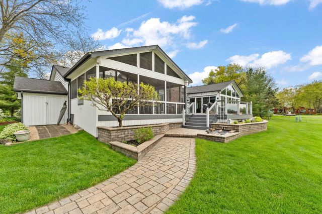 1821 Forest Lane, Crown Point, IN 46307