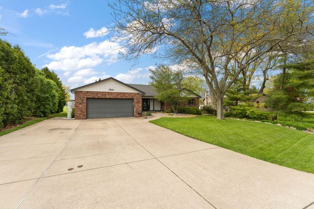 1821 Forest Lane, Crown Point, IN 46307