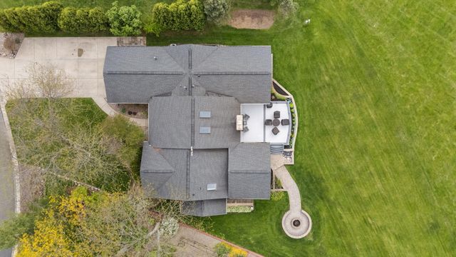 1821 Forest Lane, Crown Point, IN 46307