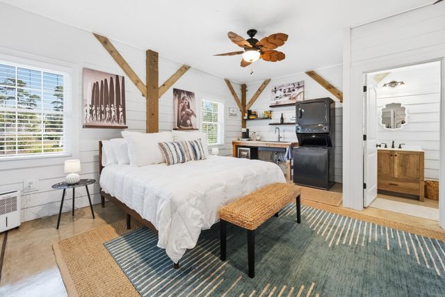 72 Weatherboard Ct., Pawleys Island, SC 29585