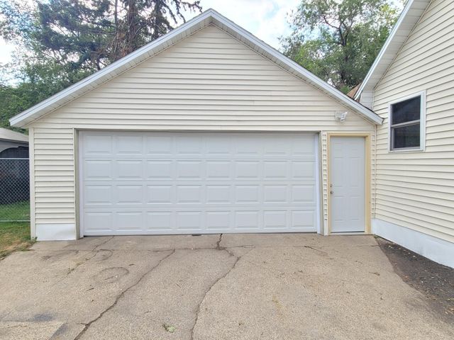 311 14th Street N, Moorhead, MN 56560