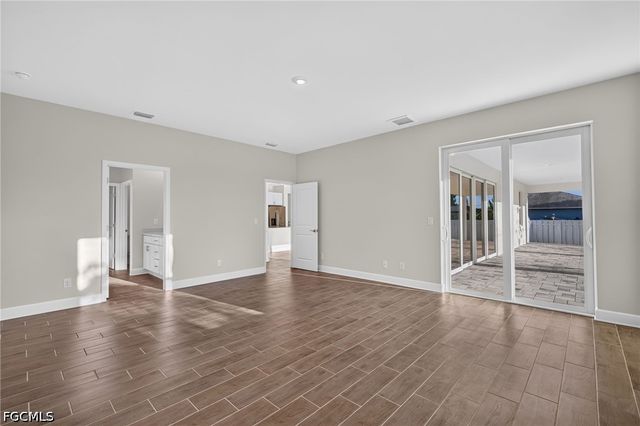 622 NW 16th PL, Cape Coral, FL 33993
