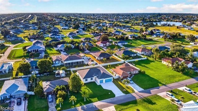 622 NW 16th PL, Cape Coral, FL 33993