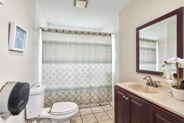 13301 & 13309 Reeveston Road, Houston, TX 77039