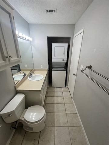 906 N Austin Street, Denton, TX 76201