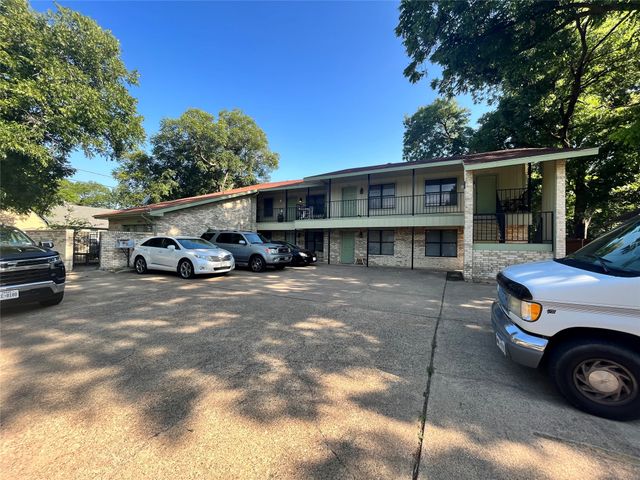 906 N Austin Street, Denton, TX 76201