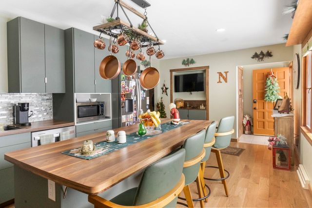 1902 Primrose Drive, Cedar Falls, IA 50613