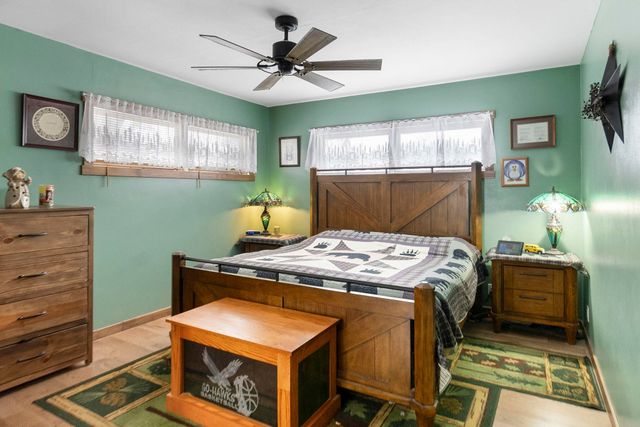 1902 Primrose Drive, Cedar Falls, IA 50613