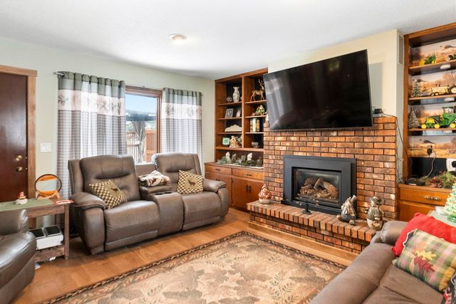 1902 Primrose Drive, Cedar Falls, IA 50613