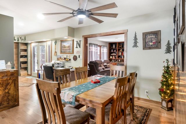 1902 Primrose Drive, Cedar Falls, IA 50613