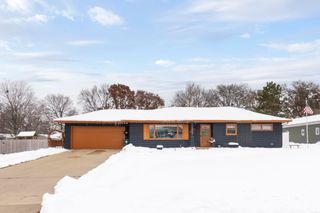 1902 Primrose Drive, Cedar Falls, IA 50613