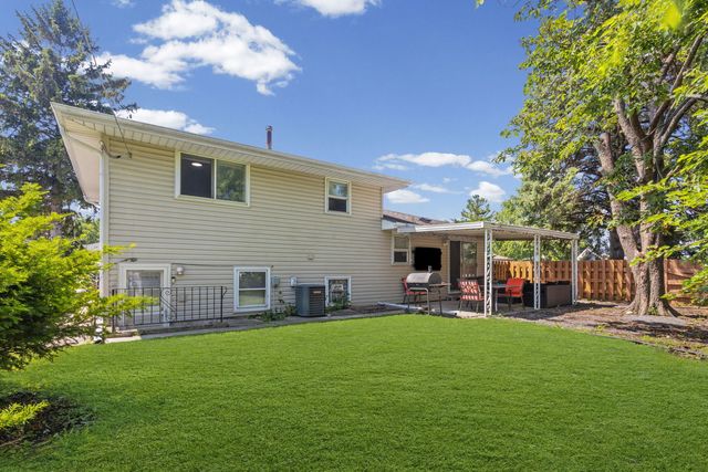 15615 Kenwood Avenue, South Holland, IL 60473