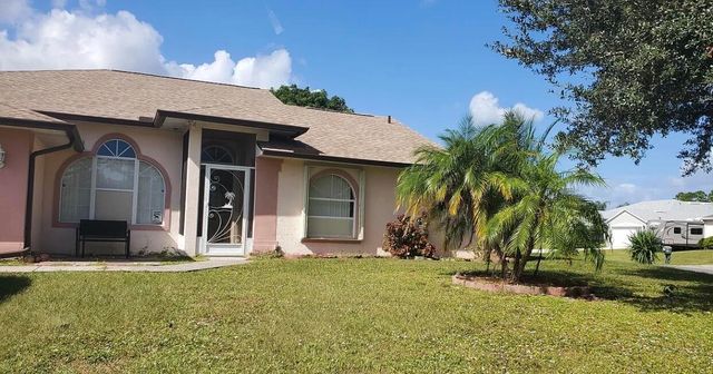 3004 SE Suntan Ct Court SE, Palm Bay, FL 32909