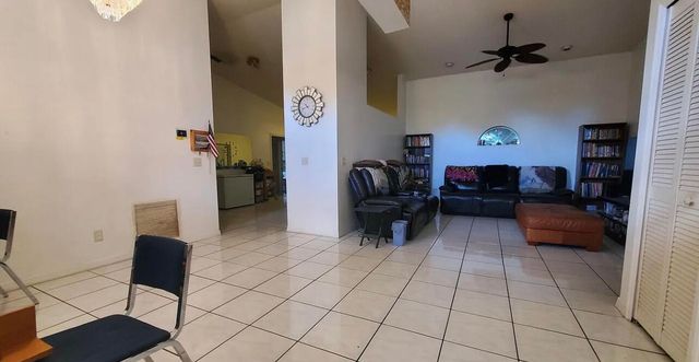 3004 SE Suntan Ct Court SE, Palm Bay, FL 32909