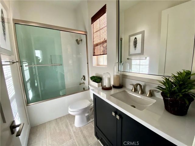 94 Swift, Irvine, CA 92618