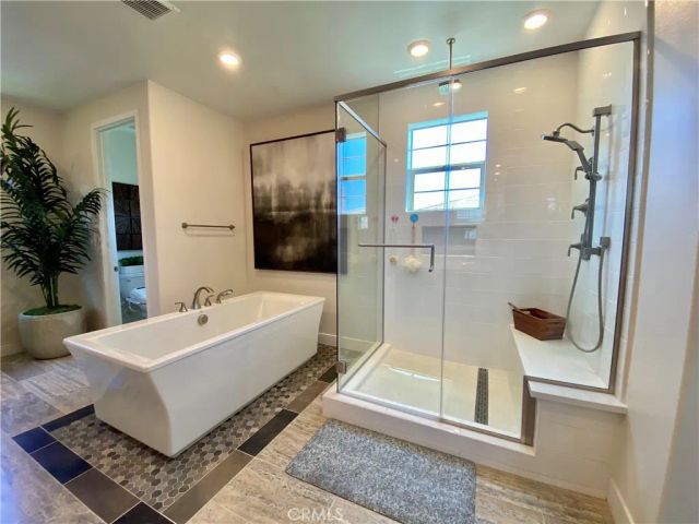 94 Swift, Irvine, CA 92618