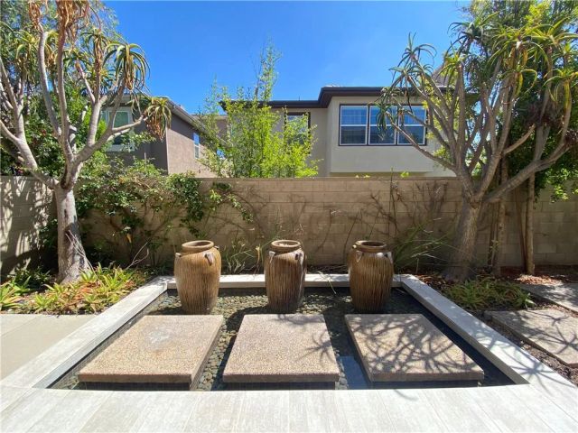 94 Swift, Irvine, CA 92618