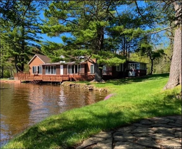 238 Lakeview Drive Road, Highland Lake, NY 12743