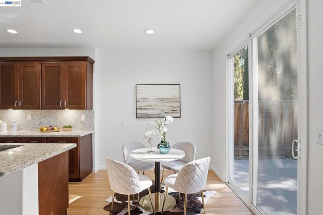 116 Mahogany Ln, Union City, CA 94587