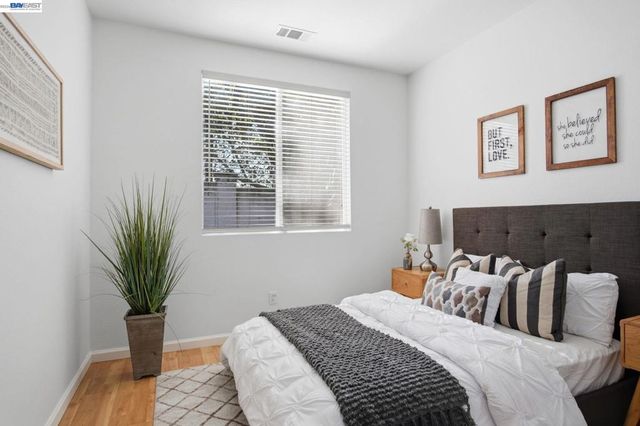 116 Mahogany Ln, Union City, CA 94587