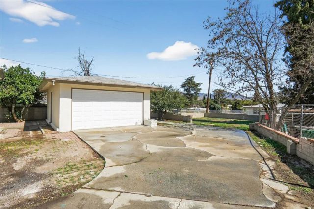 740 Bennett, Banning, CA 92220