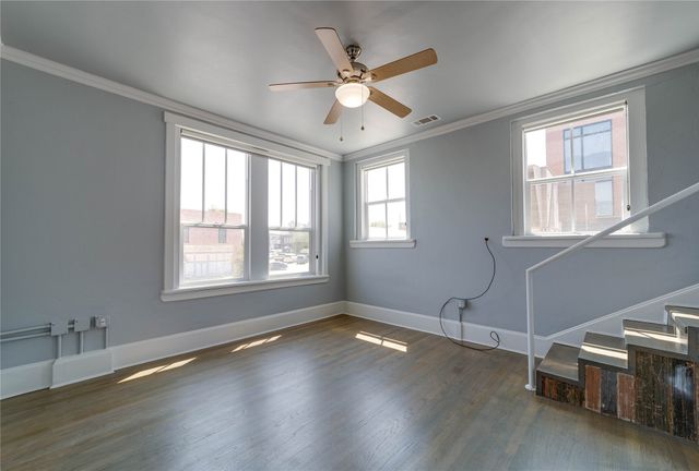 703 W Magnolia Avenue 201, Fort Worth, TX 76104