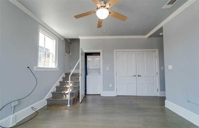 703 W Magnolia Avenue 201, Fort Worth, TX 76104