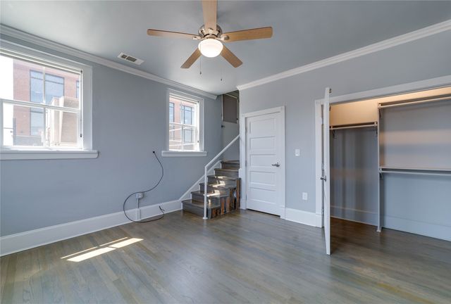 703 W Magnolia Avenue 201, Fort Worth, TX 76104