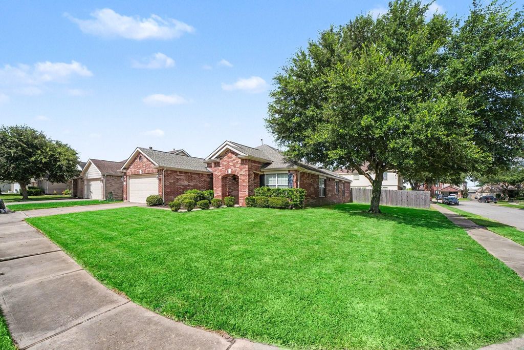 21427 E Blooming Rock Lane, Spring, TX 77379
