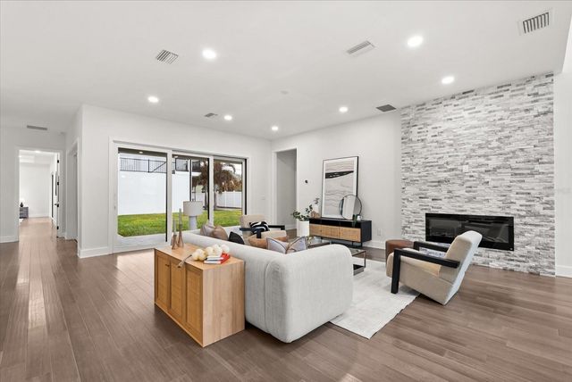 4405 ROCKLEDGE ROAD, Orlando, FL 32807